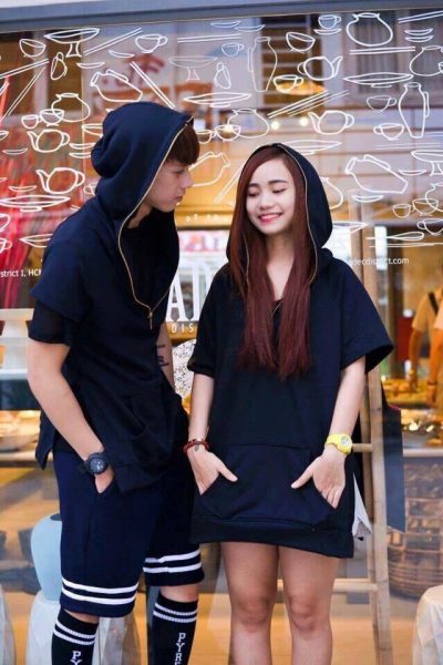 Áo hoodie màu đen